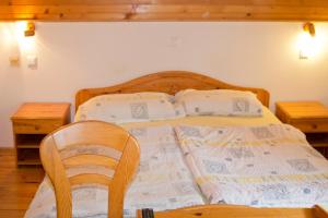 Postel nebo postele na pokoji v ubytování Tourist farm Mraz