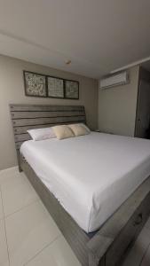 صورة لـ Kacey's Oceanview Condo في بورتمور