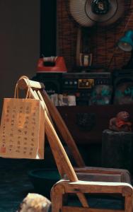 Fenghuang Ancient Town Persimmon Courtyard B&B的休息区