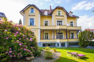 Zahrada ubytování Hotel Rosenau + 35 fotografií