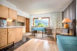 A kitchen or kitchenette at Haus Kasimir