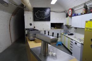 Kuchyň nebo kuchyňský kout v ubytování 10-Z Bunker