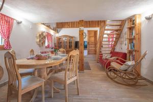 Posezení v ubytování Wellness House Deer's Hill - Happy Rentals