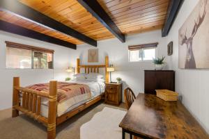 Imagen de la galería de Cozy Family Cabin by West Beach at Donner Lake, en Truckee 21 fotos más