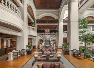 Blick auf die Lobby des Mandarin Oriental Singapore in der Unterkunft Grand Hyatt Erawan Bangkok in Bangkok