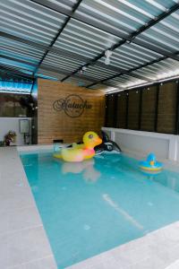 Bassein majutusasutuses Natacha Pool Villa 3 või selle lähedal