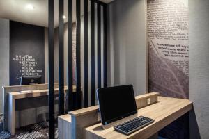 TV/trung tâm giải trí tại Ibis Jakarta Harmoni