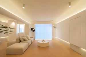 Oleskelutila majoituspaikassa Pure home-Luxurious Grand Penthouse in Shanghai Core,Large area,close to Yu Garden The Bund People Square Commanding Panoramic Night of the Pearl Tower,Enjoying the stunning views of the Bund