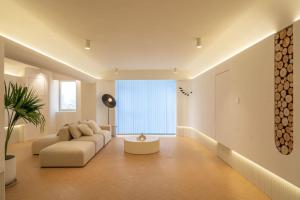 Oleskelutila majoituspaikassa Pure home-Luxurious Grand Penthouse in Shanghai Core,Large area,close to Yu Garden The Bund People Square Commanding Panoramic Night of the Pearl Tower,Enjoying the stunning views of the Bund