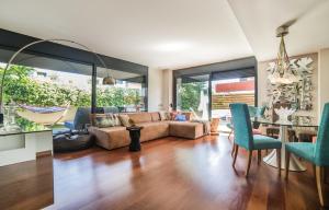Posedenie v ubytovaní Luxury Apartment in Sitges City