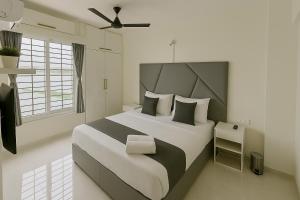 Gallery image of Lake Side Serviced Apartment by Maxxvalue in Mumbai