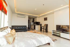 Gallery image of Wongamat Tower by Pattaya Sunny Rentals in North Pattaya