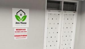 Jess House by Slamet tanúsítványa, márkajelzése vagy díja