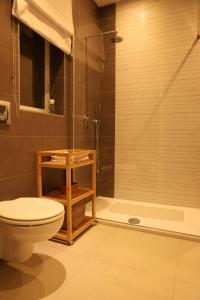 A bathroom at Gorgeous 2BR Gozo Apt with private balcony & Pool by 360 Estates