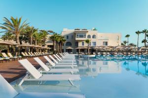 Bazén v ubytování Iberostar Selection Eolia Djerba nebo v jeho okolí