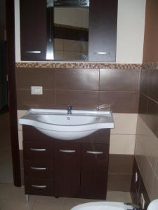 A bathroom at VILLA SINGOLA -SOLE-LUNA-Casavilladusoleil