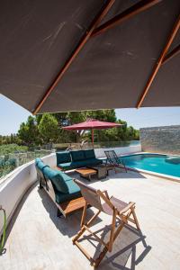 Πισίνα στο ή κοντά στο Dar El Bondek companion pool jacuzzi forest