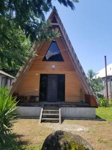 Budova, kde se vila nachází