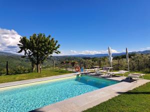Hồ bơi trong/gần La Favilletta Casa Vacanze