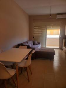 Un lugar para sentarse en Waves of Vlora