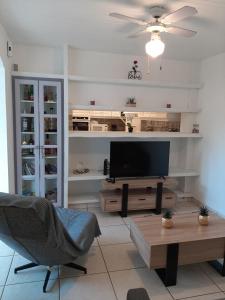 Μια τηλεόραση ή/και κέντρο ψυχαγωγίας στο La maison de la mer classée 3 étoiles