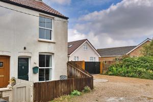 Gallery image of Finest Retreats - Cliff Road in Overstrand