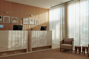 Hotel Preko Ugljan Island, Curio Collection By Hilton的电视和/或娱乐中心