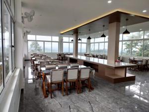Restaurace v ubytování Zeezmount Resorts & Spa Munnar