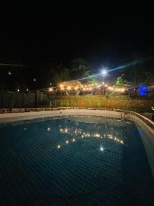 Piscina a Serenity Likani Villa Hotel o a prop