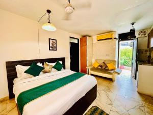 ニューデリーにあるHotel Hauz Khas Inn Near Hauz Khas Fort and Deer Parkのギャラリーの写真