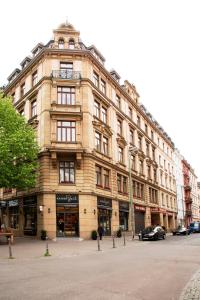 O edifício em que o hotel se localiza