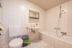 Vannituba majutusasutuses Ferienwohnung Kirchbrücke +37 fotot