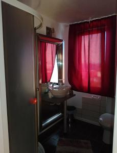 Koupelna v ubytování Samaya