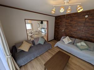 พื้นที่นั่งเล่นของ Villa Ishiba-Otsu by Kyoto ヴィラ石場大津 by 京都 +21 ภาพ