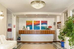 Lobbyn eller receptionsområdet på Hotel Croce Di Malta