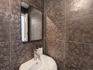 Ένα μπάνιο στο Simfoni Hillview Premium Homestay 05 +41 φωτογραφίες
