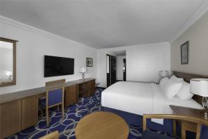 Postel nebo postele na pokoji v ubytování Radisson Blu Hotel, Yanbu