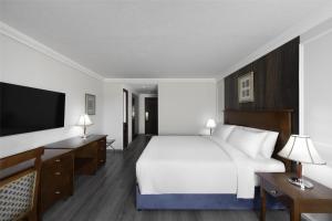 Postel nebo postele na pokoji v ubytování Radisson Blu Hotel, Yanbu