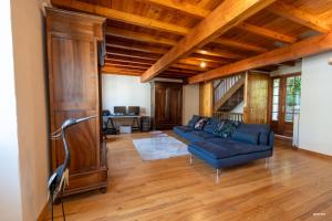 Posedenie v ubytovaní Au cœur de Bruniquel - Magnifique villa en pierres pour 7 personnes - Piscine privée - Poêle - Vue imprenable sur le village - Jardin - Garage