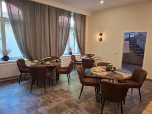 Ein Sitzbereich in der Unterkunft Hotel Burgblick Meißen
