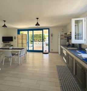 Køkken eller tekøkken på Marilù Casa Vacanza