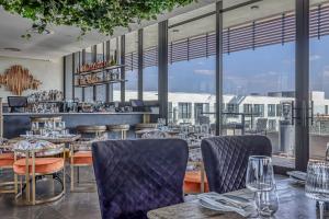 Restaurace v ubytování Apex Rosebank Retreat