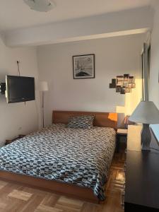 Ένα ή περισσότερα κρεβάτια σε δωμάτιο στο Kalamper Vista seaview and pool