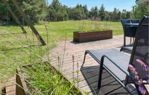 Κήπος έξω από το Holiday Home Revlen Iv +27 φωτογραφίες