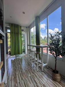 Balkon oz. terasa v nastanitvi khaosok Center Hostel