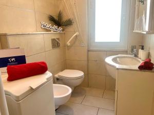 Ένα μπάνιο στο GoodVibes by Holiday World