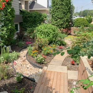 Κήπος έξω από το Aspen Woodlands Bed and Breakfast