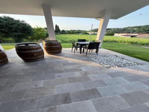 Kawasan patio atau luaran di Gomes Comfort House 2