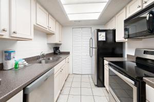 Gallery image of Beach Club #329 in Saint Simons Island