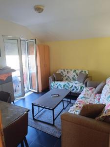 Afbeelding uit fotogalerij van Una Apartments in Budva +21 foto's